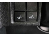■シートヒーター■ボタンひとつでシートがホカホカ。寒い冬でも快適にドライブ!