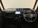 充実装備のタントカスタムのお買得車が入庫しました!ナビゲーション、パノラマモニター、ETC、前席シートヒーター、両側パワースライドドア、LEDヘッドライト・フォグランプ、キーフリーなど装備の1台です!
