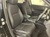 座面の角度や高さを調整して自分にぴったしの運転姿勢をとることができます!