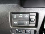 アイドリングストップ機能がついているので、停車時にエンジンを止めて燃料消費を抑えます。環境にもお財布に優しいですね♪