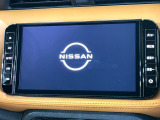 【大画面ナビ】人気の大型9インチナビを装備。存在感のある大画面はインパクト大!ナビ利用時のマップ表示は見やすく、テレビやDVDは臨場感がアップ!いつものドライブがグッと楽しくなります♪