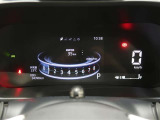 とっても見やすいメーターです。夜のドライブも楽しみになりますよ♪