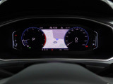 デジタルメータークラスター【Digital Cockpit Pro】付き車両。メーター内にナビゲーションが表示されます。