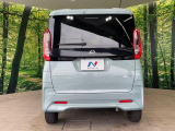 安心の最長10年・走行無制限保証(有償)をご用意。保証内容も充実はもちろん、無料点検&オイル交換や、年中無休の全国・24時間ロードサービスも付帯されておりますのでご安心下さい。