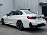 BMW Premium Selection保証では、ご購入後2年間に渡り走行距離無制限で、エンジン・ブレーキ・ミッション等のメイン部分に関しまして、万が一修理・整備が必要になりました際に部品・工賃無料にて対応いたします。
