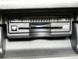 ETC車載機です。高速・有料道路の料金をキャッシュレスでスムーズに通過できます。