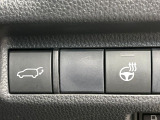 【パワーバックドア】スマートキーや運転席のボタンを押すだけでリアゲートが自動で開閉します!荷物を持っている時や、高い位置にあるバックドアを閉める際に便利な機能です♪