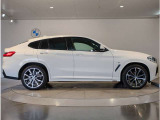 ☆BMWの前後重量配分50:50はエンジン自体をフロントタイヤよりも後ろにずらし、通常はエンジンルーム内に搭載される重量物であるバッテリーをトランクに移動させるなどして実現されています☆