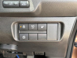 【エマージェンシーブレーキ】前方の車両や歩行者を検知し、衝突による事故回避をサポートします!機能には限界があるためご注意ください。