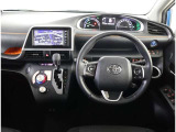 見通しのよいすっきりとした視界で、誰でも運転しやすいです。運転のしやすさは疲れにくさにも繋がりますよ♪