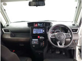 オシャレなインテリアで運転する気分も盛り上がりますよね^^