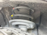 お車を安心してお乗りいただく為には、足回りの定期点検が欠かせません。サービスサポート(有償保証)では無料点検もご提供しており、安心のカーライフをお過ごしいただけるサポート体制が整っています。