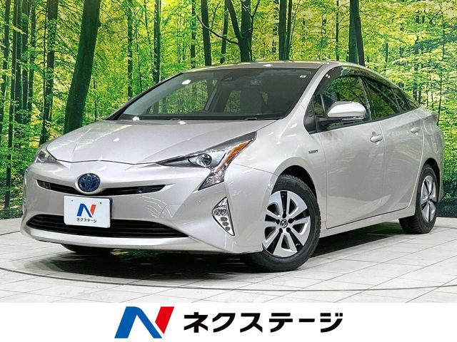 トヨタ プリウス 