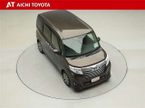 両側パワースライドドア付きだから、狭い駐車スペースなどでの乗り降りラクラク♪小さなお子さまのいるご家庭には嬉しい装備です。