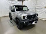 広々とした車内空間に優れた燃費性能。更にデザインも上質で人気のお車です!