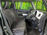 運転席シート廻りは使用感も少なく、良好な状態となっています。丁寧に使われていたことがよくわかりますね。