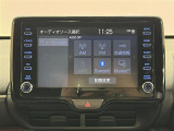 【純正8インチディスプレイオーディオ】大画面で高い視認性を誇るディスプレイオーディオ。AppleCarPlay、AndroidAutoにも対応。