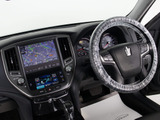 使いやすさや安全性を追求したステアリング周り!高級車ゆえにスイッチ類が多いのも特徴ですね!考え尽くされた配置ですぐに使いこなす事が出来ますのでご安心下さい!是非、体感してみて下さい!!