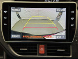 バックモニターで、後方を確認しながら安心して駐車することができます。運転初心者も熟練者も必須の機能ですよ!