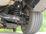 お車を安心してお乗りいただく為には、足回りの定期点検が欠かせません。サービスサポート(有償保証)では無料点検もご提供しており、安心のカーライフをお過ごしいただけるサポート体制が整っています。
