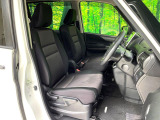 運転席シート廻りは使用感も少なく、良好な状態となっています。丁寧に使われていたことがよくわかりますね。