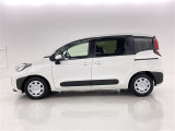 両側パワースライドドア付きだから、狭い駐車スペースなどでの 乗り降りラクラク!小さなお子さまのいるご家庭には嬉しい装備。