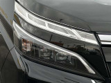 Bi-Beam LEDヘッドランプ+LEDクリアランスランプ 少ない電力で明るく照らします☆彡