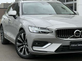 ◆ヘッドライト/VOLVOの代名詞ともいえるTシェイプのライトは、北欧神話のトールハンマーをイメージした意匠です