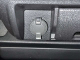 シガーソケット用の充電器が使用可能です!