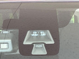 【エマージェンシーブレーキ】走行中に前方の車両等を認識し、衝突しそうな時は警報とブレーキで衝突回避と被害軽減をアシスト。より安全にドライブをお楽しみいただけます。