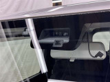 サポカーSとは、衝突被害軽減ブレーキに加えて、高齢者に多いと言われている踏み間違い事故防止をサポートする機能です。詳しくは販売店スタッフまでおたずねください。