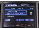 使いやすさや安全性を追求したステアリング周り!高級車ゆえにスイッチ類が多いのも特徴ですね!考え尽くされた配置ですぐに使いこなす事が出来ますのでご安心下さい!是非、体感してみて下さい!!