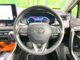 【純正革巻きステアリング】上質な革を使用することで、手にしっかり馴染みとても運転しやすいハンドルです♪