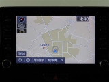ディスプレイオーディオを装備。スマホとクルマをつなぐことで、これまでのナビに加えて、いろんなサービスが楽しめます