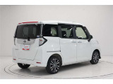 後続車から視認性の良いストップランプの配置で追突抑制になります。