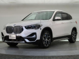 BMWのお車は、走行の安定性とコーナリングの良さを追求し、思い通りにハンドルの操作可能です。試乗車もご用意しておりますので、ぜひ&ldquo;駆け抜ける歓びをご体感ください!