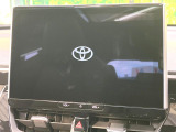 【10.5インチナビ】高級感とインパクトのある大画面ナビを装備。各種オーディオ操作はもちろん、スマホ連携もできる利便性の高いナビです♪