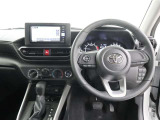 見通しのよいすっきりとした視界で、誰でも運転しやすいです。運転のしやすさは疲れにくさにも繋がりますよ♪