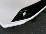 LEDフォグランプ。鮮やかな白光色で明るく照らします。