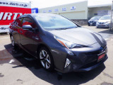 ■車両入庫時品質チェック100項目以上!外装や内装、下回りなど品質判定、高速道路での試乗走行を行い当社規定をクリアした当店お薦め車両のみ展示を徹底しています。