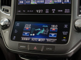 使いやすさや安全性を追求したステアリング周り!高級車ゆえにスイッチ類が多いのも特徴ですね!考え尽くされた配置ですぐに使いこなす事が出来ますのでご安心下さい!是非、体感してみて下さい!!