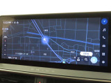 メーカー装着の12.3インチディスプレイオーディオを装備しております。