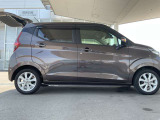 ドアバイザー付の車両です
