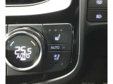 シートヒータークーラーを装備しています