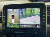 【アラウンドビューモニター】専用のカメラにより、上から見下ろしたような視点で360度クルマの周囲を確認することができます☆死角部分も確認しやすく、狭い場所での切り返しや駐車もスムーズに行えます。