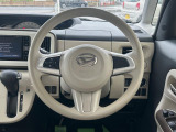 【ステアリングスイッチ】運転中、前方から目線をそらすことなく、オーディオ等の操作が可能な便利機能!安心&快適なドライブを演出してくれます♪