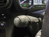 快適なショールームにて、お車選びのお手伝いから、ご購入後の整備待ちまで、ご対応致します。