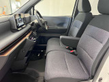 【車内ルームクリーニング済】専門スタッフにより車内はきれいにルームクリーニングを行っております。