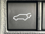 【パワーバックドア】スマートキーや運転席のボタンを押すだけでリアゲートが自動で開閉します!荷物を持っている時や、高い位置にあるバックドアを閉める際に便利な機能です♪