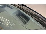 自動車保険に関しても、メルセデス・ベンツ専用のプログラムをご用意しております。飛び石や落下物などでのフロントガラスの修理が必要となった場合、最大で9万円分の補償を致します。